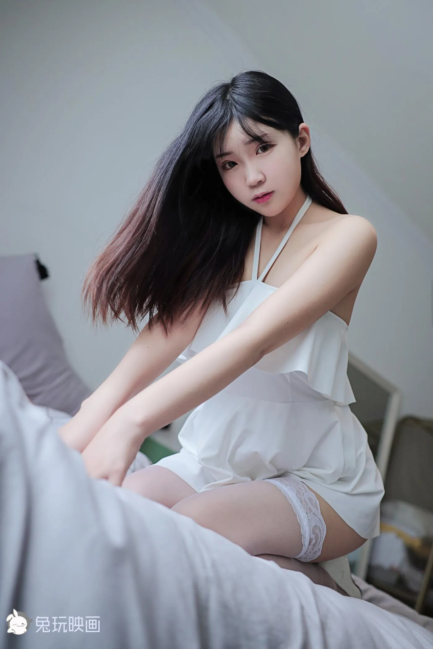 御子Yumiko – NO.06 御子的白裙 [47P]插图3